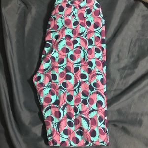 Lularoe nightmare before Christmas leggings